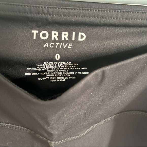 Capri length leggings - Picture 3 of 4